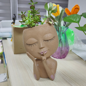 Succulent Face Planters, Face Flower Head Pot for Indoor Outdoor Plants with Drainage Hole Closed Eyes